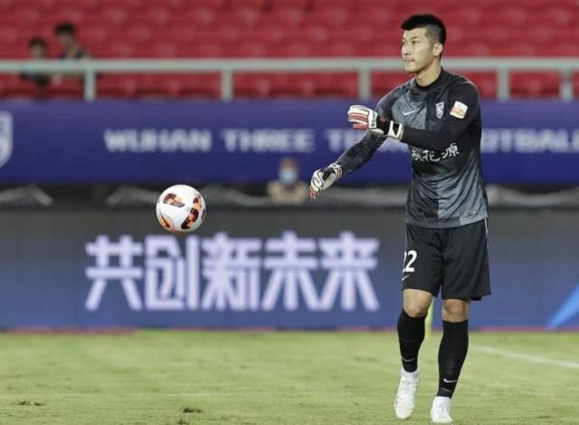 必发-三镇国门再次送出大礼 3战2次失误国足还敢用吗？